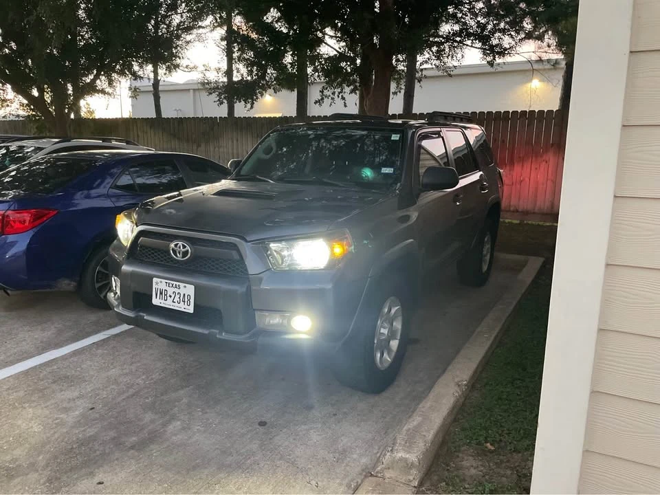 2010 Toyota 4Runner 5th Gen - Image 9 of 9