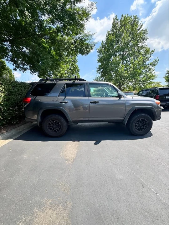 2010 Toyota 4Runner 5th Gen - Image 2 of 18
