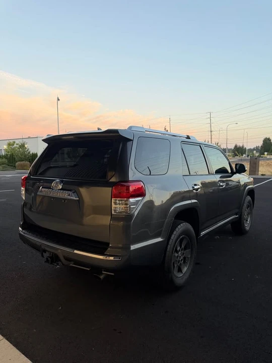 2010 Toyota 4Runner 5th Gen - Image 7 of 18