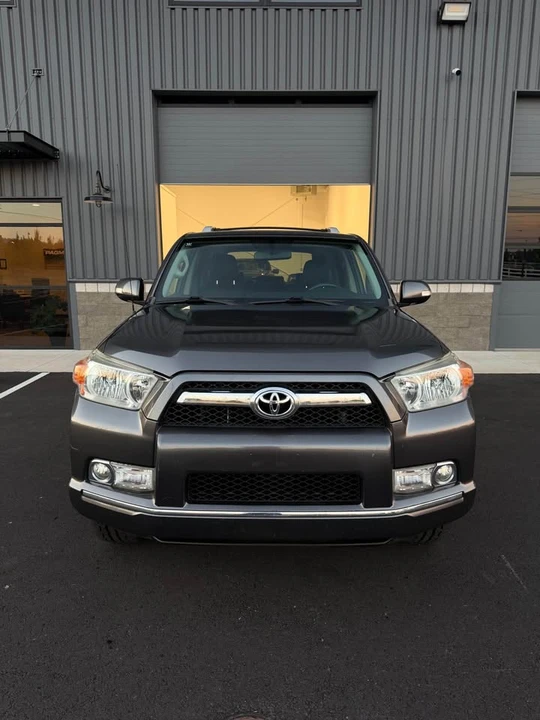 2010 Toyota 4Runner 5th Gen - Image 2 of 18