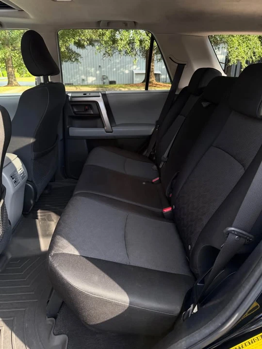 2010 Toyota 4Runner 5th Gen - Image 11 of 20