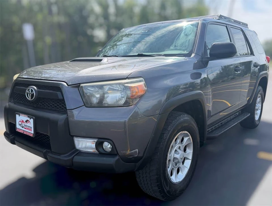 2010 Toyota 4Runner 5th Gen - Image 3 of 15