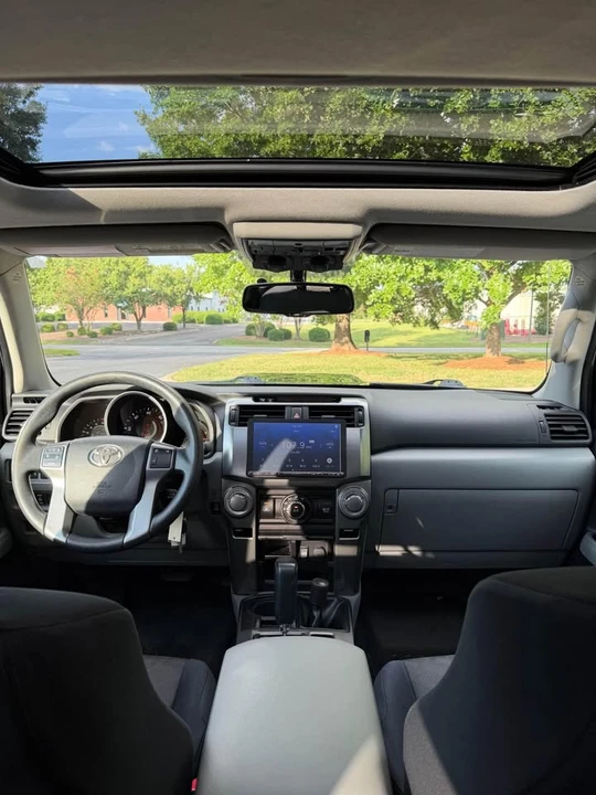 2010 Toyota 4Runner 5th Gen - Image 13 of 20