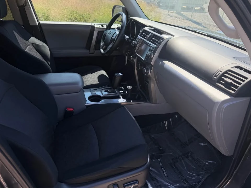 2010 Toyota 4Runner 5th Gen - Image 17 of 20