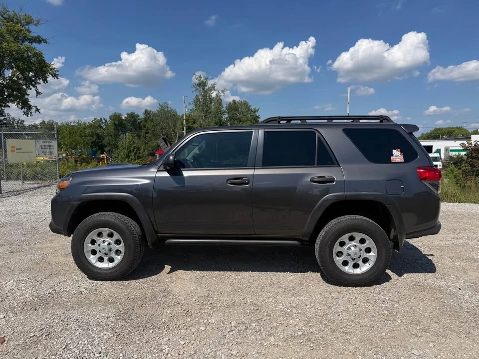 2010 Toyota 4Runner 5th Gen - Image 18 of 20