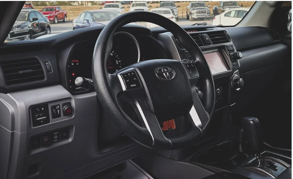 2010 Toyota 4Runner 5th Gen - Image 2 of 17