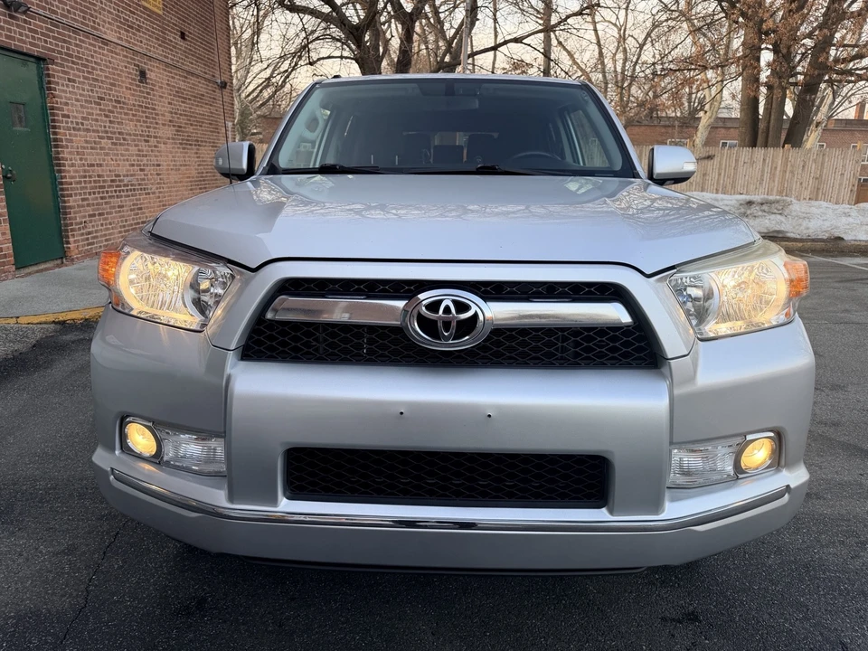 2010 Toyota 4Runner 5th Gen - Image 6 of 21