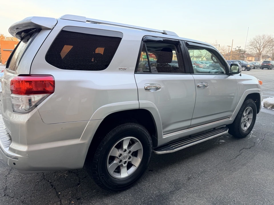 2010 Toyota 4Runner 5th Gen - Image 4 of 21
