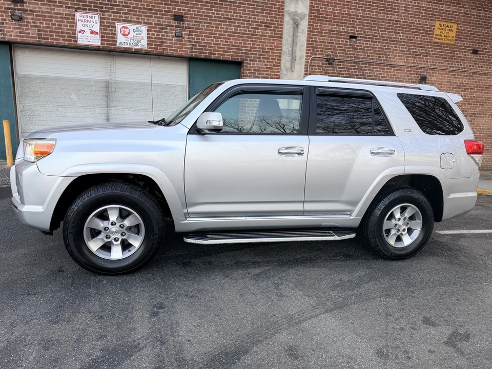 2010 Toyota 4Runner 5th Gen - Image 7 of 21