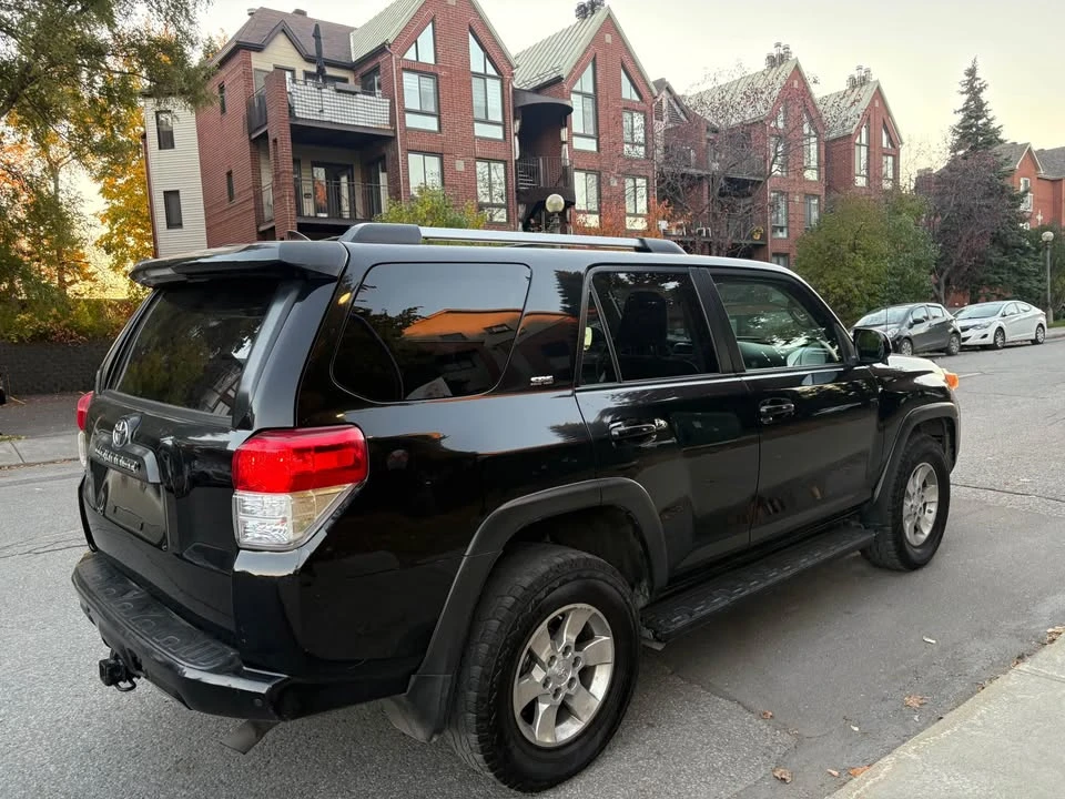 2010 Toyota 4Runner - Image 2 of 13