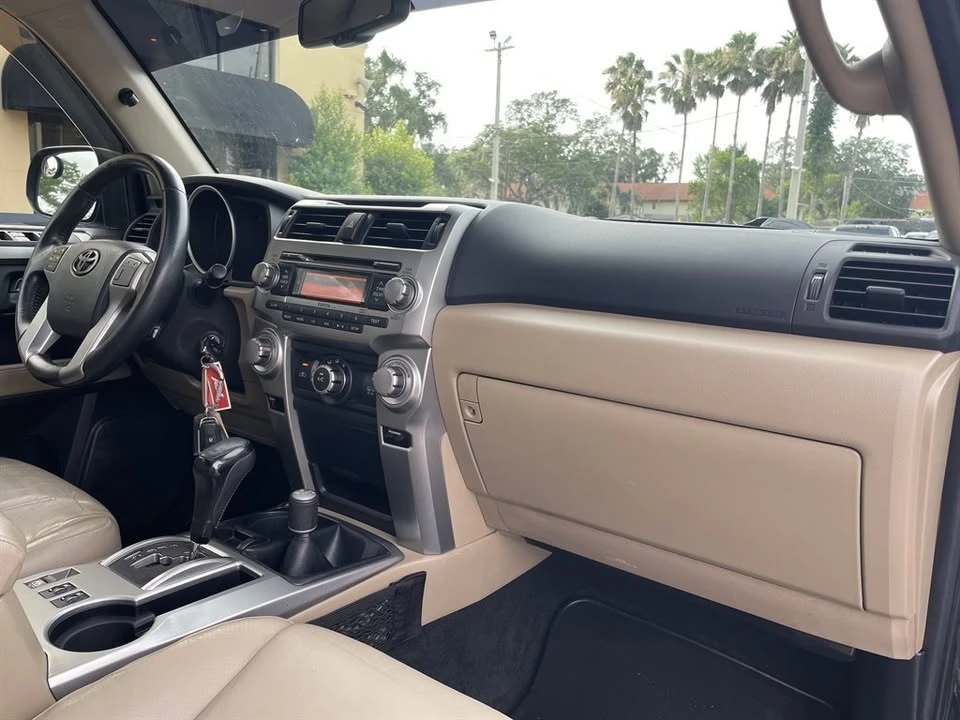 2010 Toyota 4Runner - Image 14 of 20