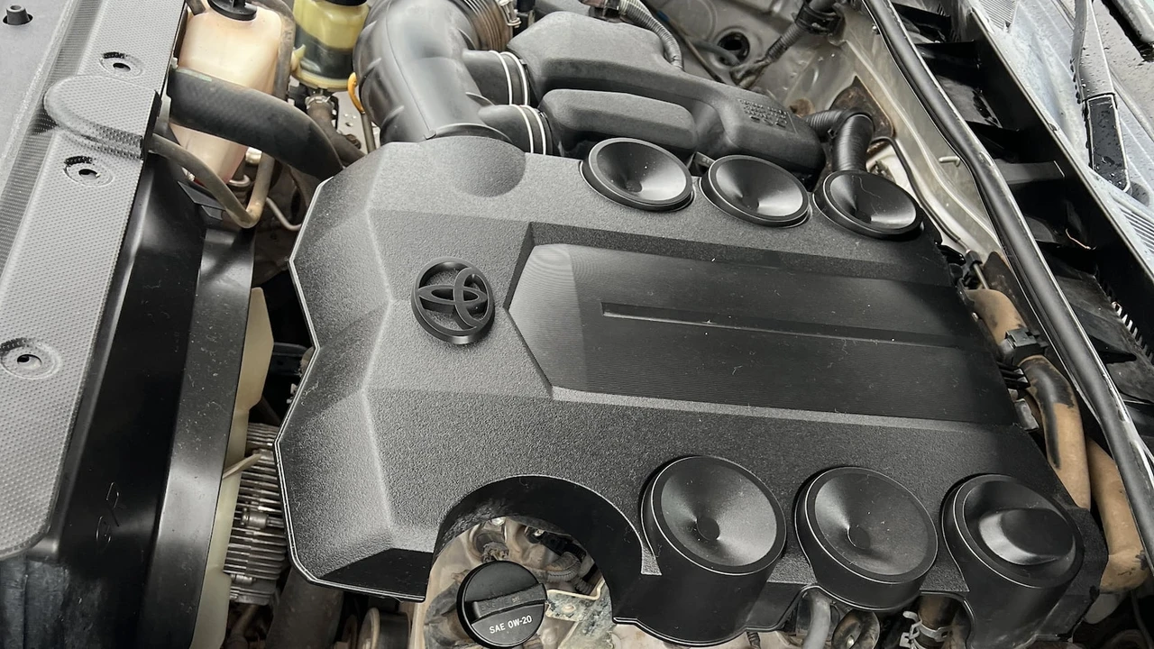 2010 Toyota 4Runner - Image 8 of 30