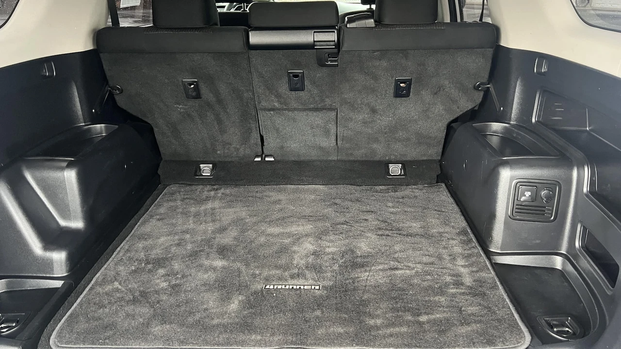 2010 Toyota 4Runner - Image 23 of 30