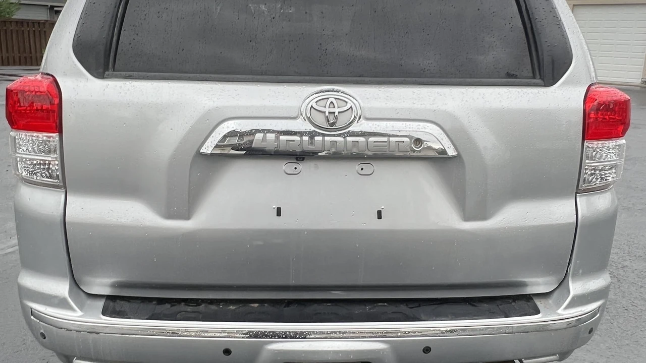 2010 Toyota 4Runner - Image 26 of 30