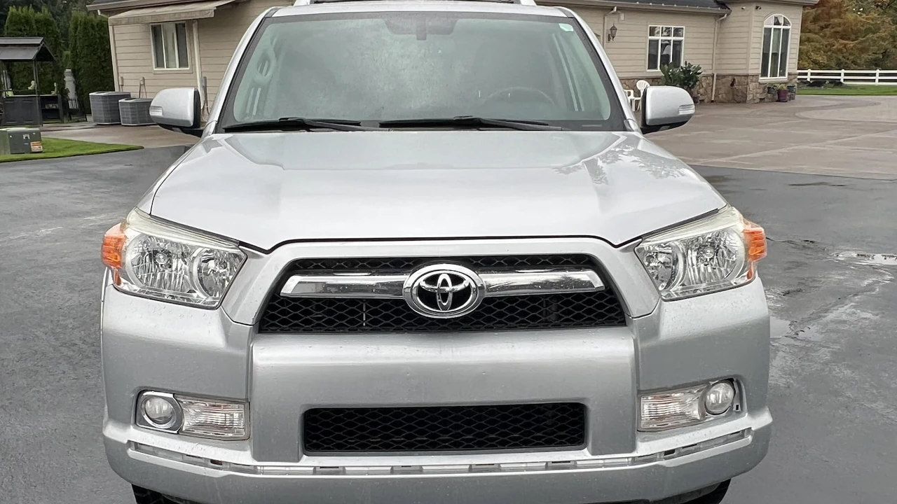 2010 Toyota 4Runner - Image 29 of 30