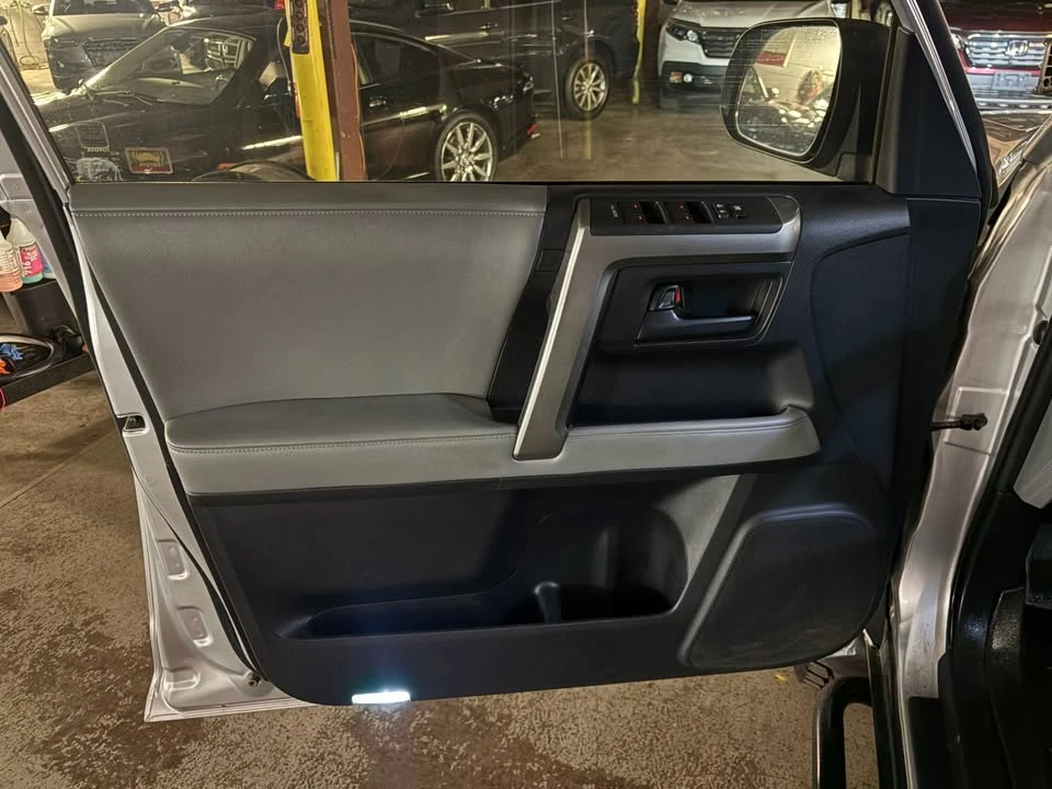 2010 Toyota 4Runner 5th Gen - Image 19 of 20