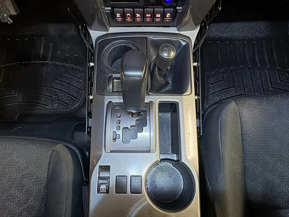 2010 Toyota 4Runner 5th Gen - Image 15 of 20
