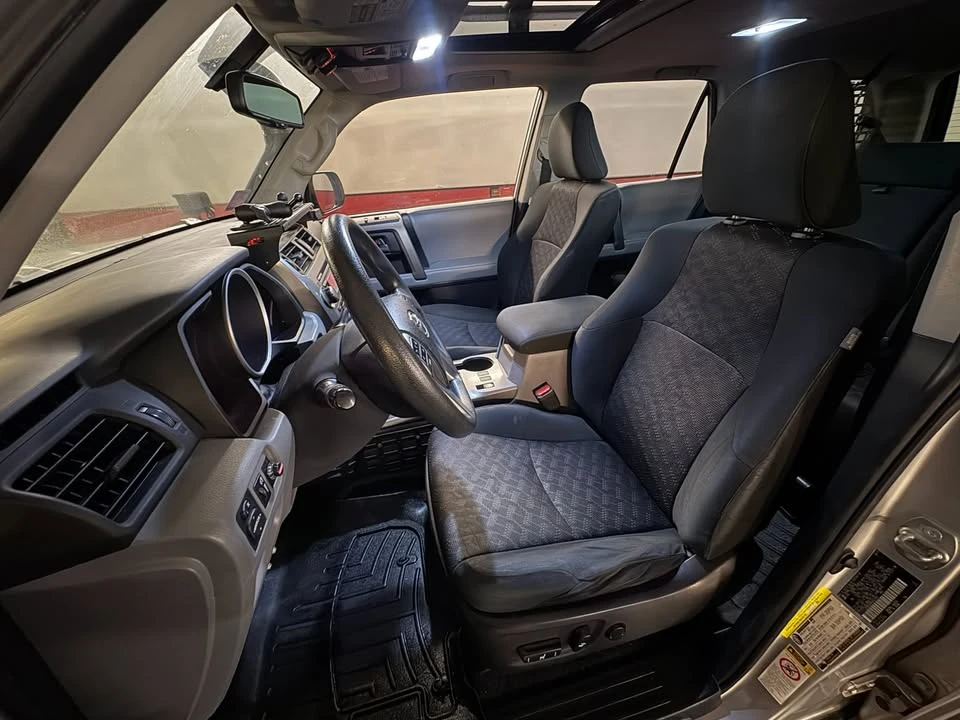 2010 Toyota 4Runner 5th Gen - Image 11 of 20