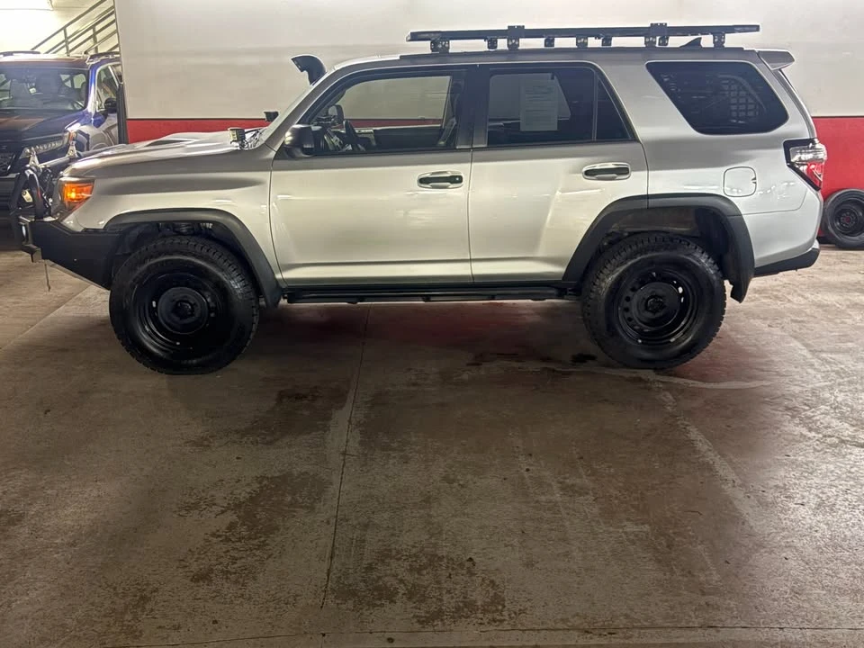 2010 Toyota 4Runner 5th Gen - Image 4 of 20