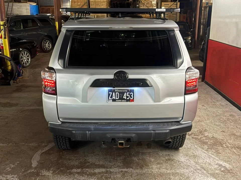 2010 Toyota 4Runner 5th Gen - Image 6 of 20