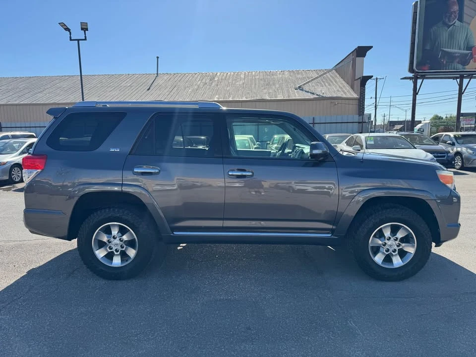 2010 Toyota 4Runner 5th Gen - Image 5 of 16