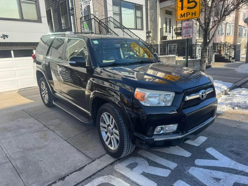 2010 Toyota 4Runner 5th Gen - Image 2 of 11