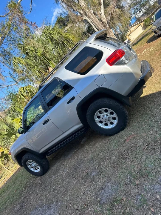 2010 Toyota 4Runner 5th Gen - Image 2 of 13