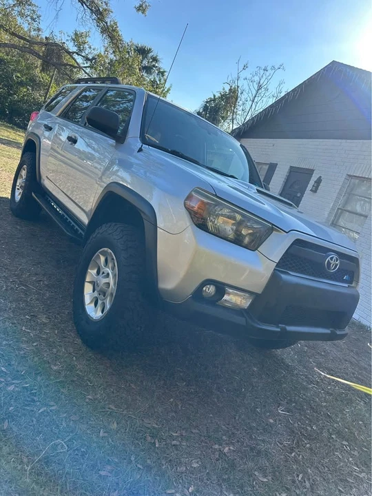 2010 Toyota 4Runner 5th Gen - Image 3 of 13