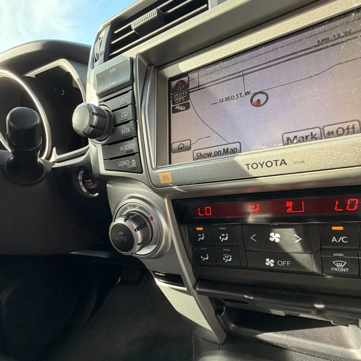 2010 Toyota 4Runner 4th Gen - Image 14 of 20