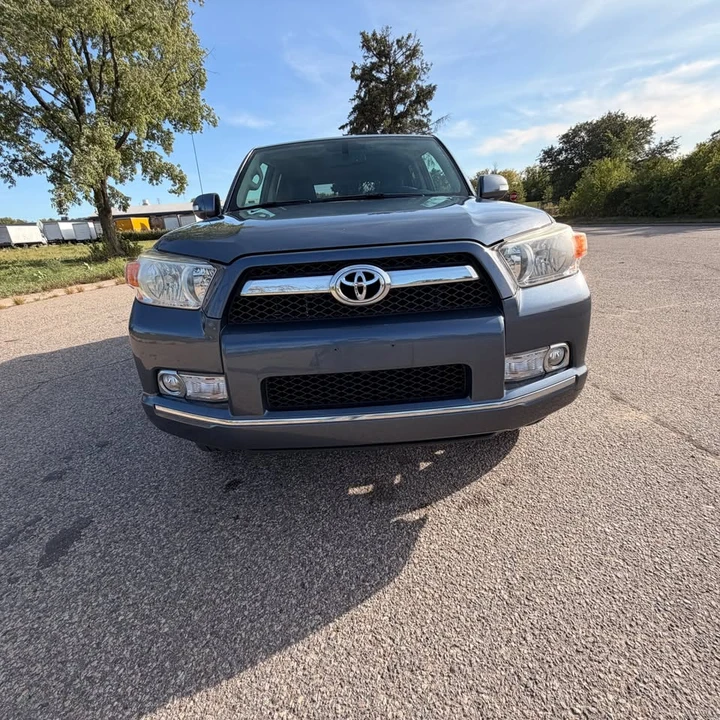 2010 Toyota 4Runner 4th Gen - Image 2 of 20
