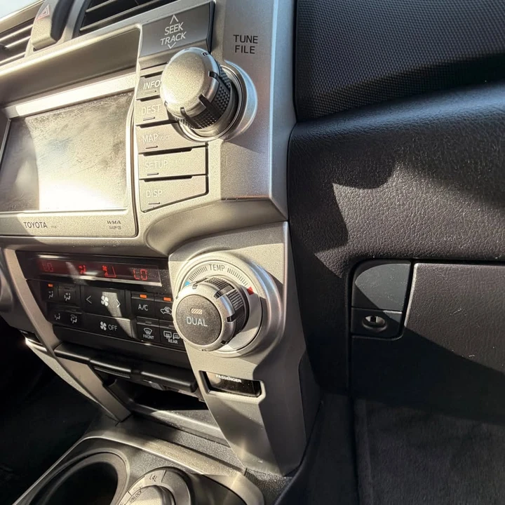 2010 Toyota 4Runner 4th Gen - Image 13 of 20