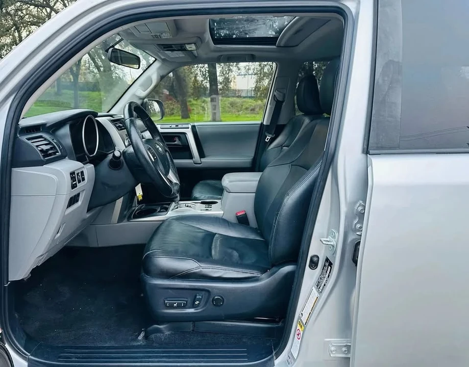 2010 Toyota 4Runner 5th Gen - Image 18 of 20