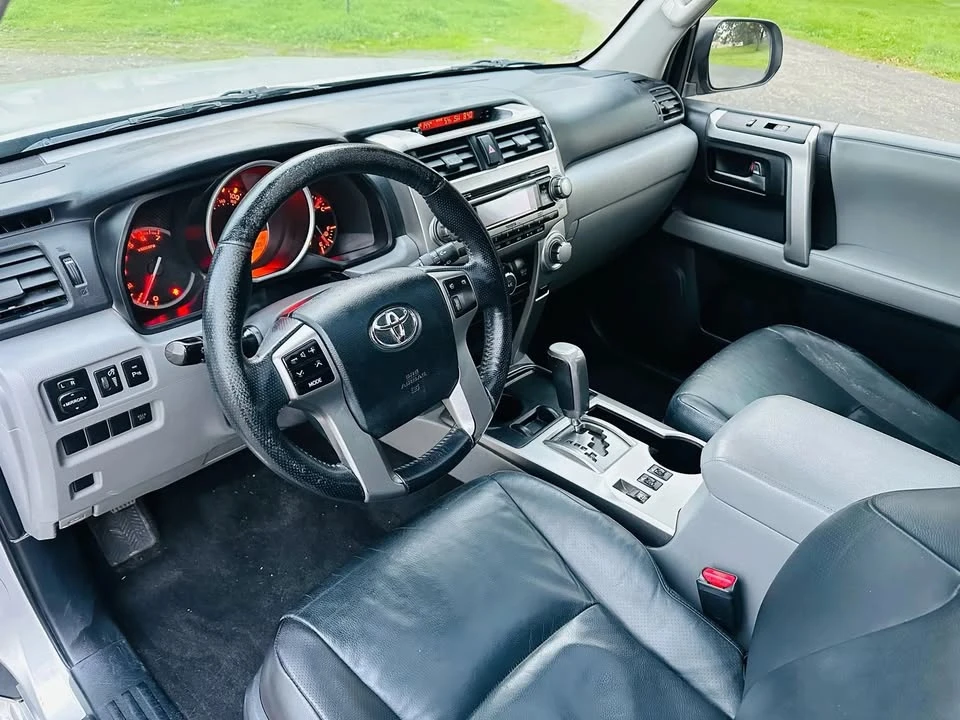 2010 Toyota 4Runner 5th Gen - Image 9 of 20