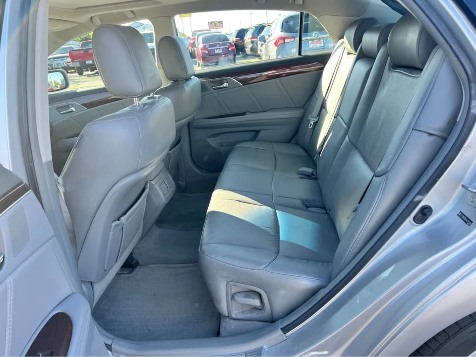2010 Toyota Avalon 3rd Gen - Image 11 of 17