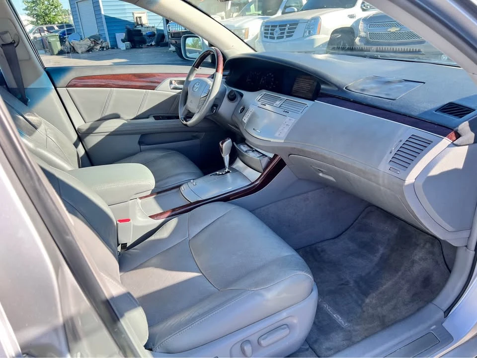 2010 Toyota Avalon 3rd Gen - Image 12 of 17