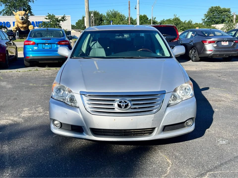 2010 Toyota Avalon 3rd Gen - Image 8 of 17