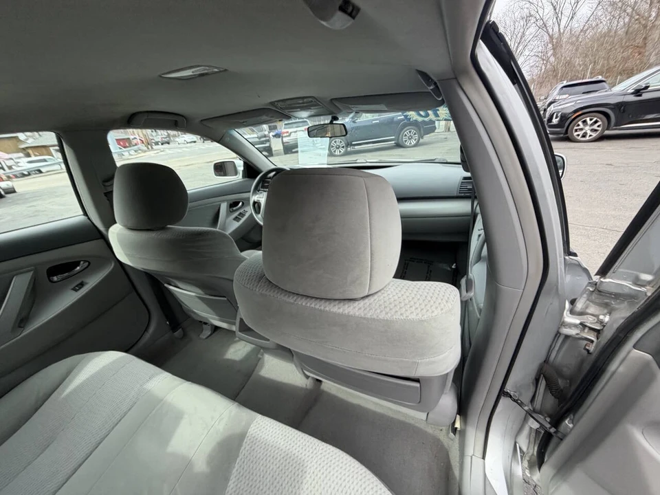 2010 Toyota Camry 6th Gen - Image 19 of 21