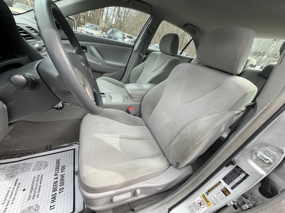 2010 Toyota Camry 6th Gen - Image 13 of 21