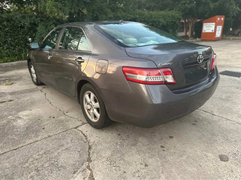 2010 Toyota Camry 6th Gen - Image 5 of 7
