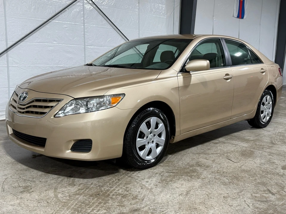 2010 Toyota Camry 6th Gen - Image 3 of 21