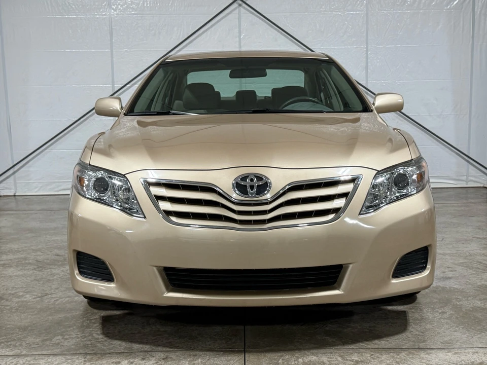 2010 Toyota Camry 6th Gen - Image 5 of 21