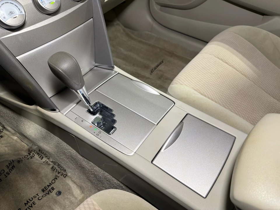 2010 Toyota Camry 6th Gen - Image 18 of 21