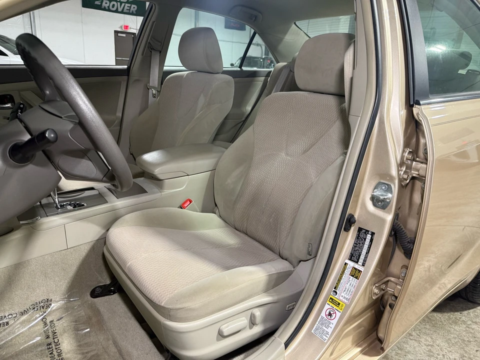 2010 Toyota Camry 6th Gen - Image 11 of 21