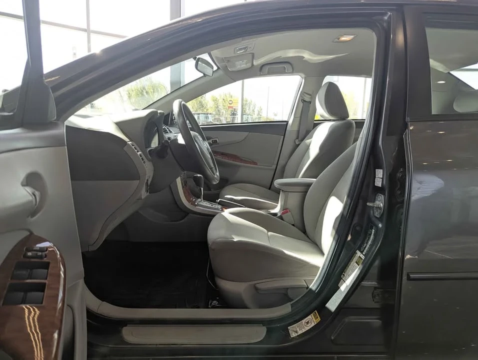 2010 Toyota Corolla 10th Gen - Image 4 of 9