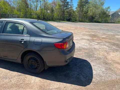 2010 Toyota Corolla 10th Gen - Image 4 of 6