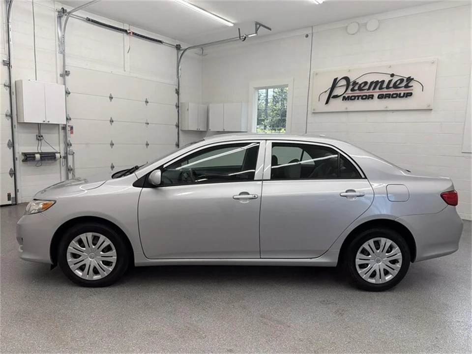 2010 Toyota Corolla 10th Gen - Image 8 of 16