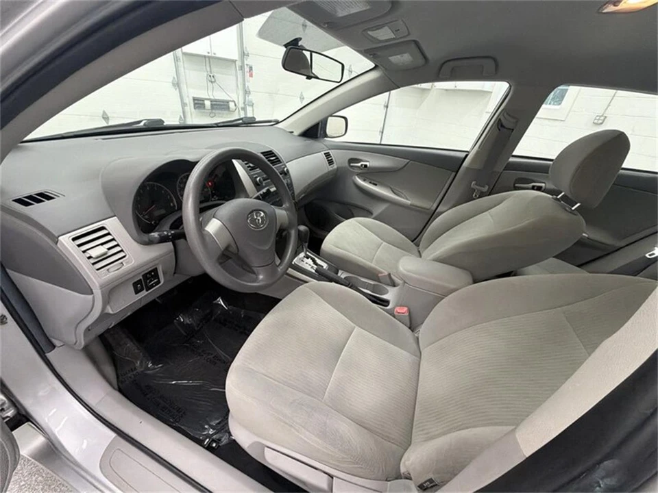 2010 Toyota Corolla 10th Gen - Image 9 of 16