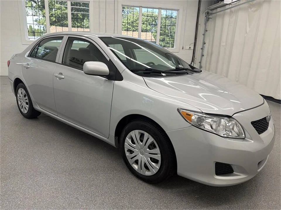 2010 Toyota Corolla 10th Gen - Image 3 of 16