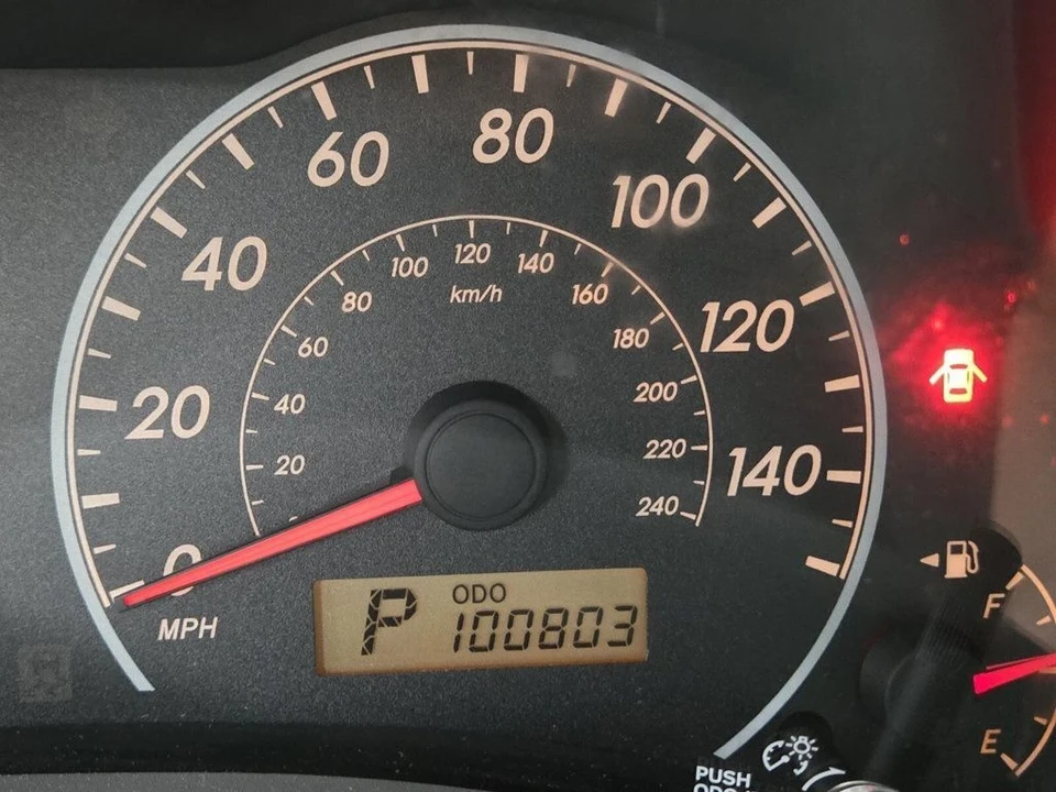 2010 Toyota Corolla 10th Gen - Image 16 of 21