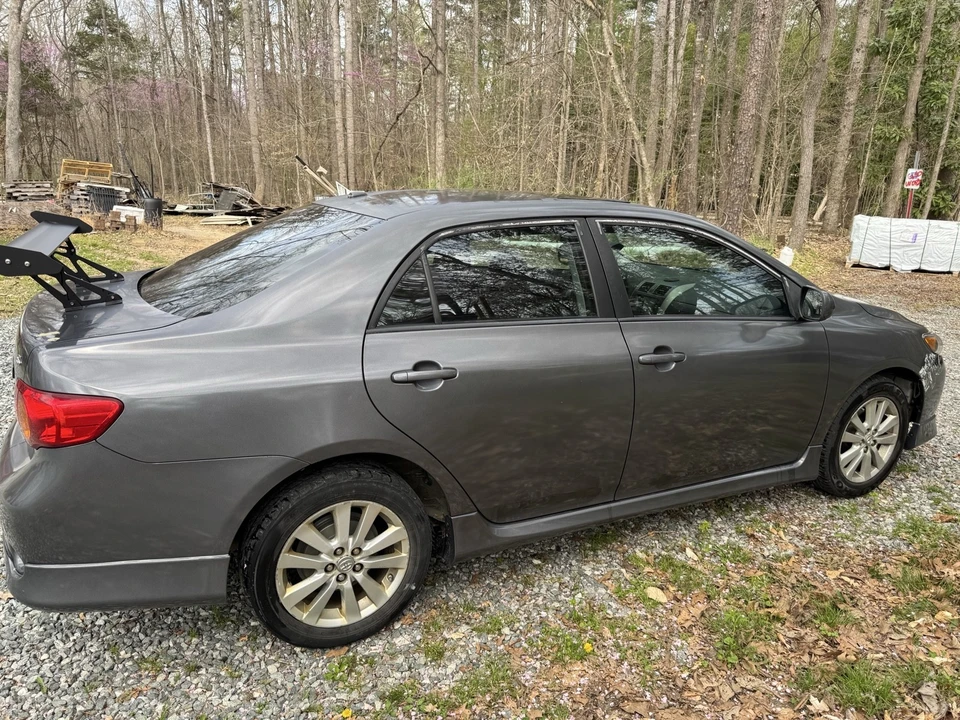 2010 Toyota Corolla 10th Gen - Image 2 of 10